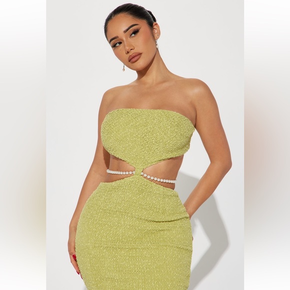 FashionNova Terra Textured Midi Dress - Green - Picture 2 of 5